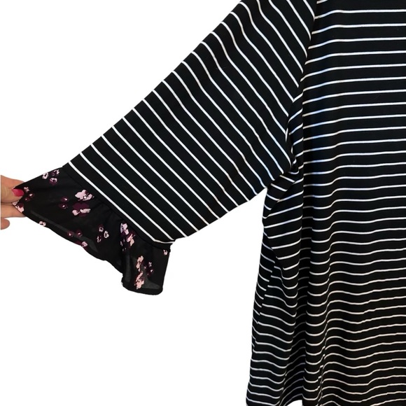 ❤️* PERFECT for FALL! TRANSITIONAL TOP  PLUS SIZE: 4X - Picture 11 of 11